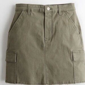 HOLLISTER Stretch Ultra High-Rise Army green Utility Skirt XL